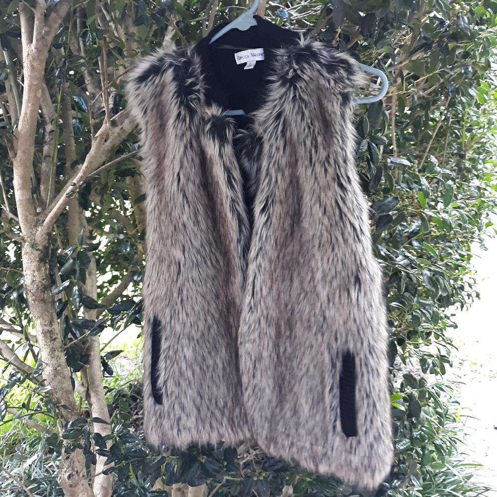 FURRY SILVER GRAY &  BLACK VEST, L